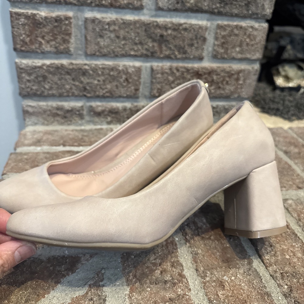 Taryn Rose Maine Pumps Womens 8.5 Beige Nude Block Heel Size 8.5 #223 - Picture 8 of 16